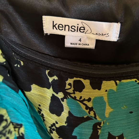 Kensie Formal Handkerchief Dress Straps/Strapless.  Size 4. - Picture 6 of 7